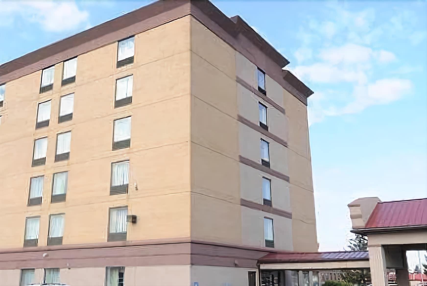 Days Inn By Wyndham Calumet Park Εξωτερικό φωτογραφία