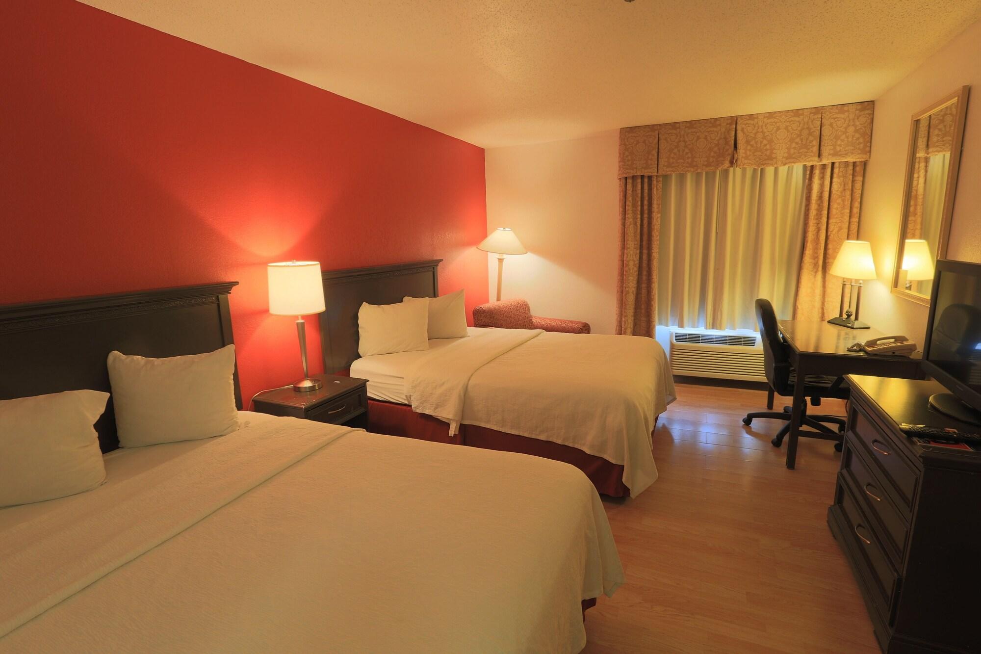 Days Inn By Wyndham Calumet Park Εξωτερικό φωτογραφία