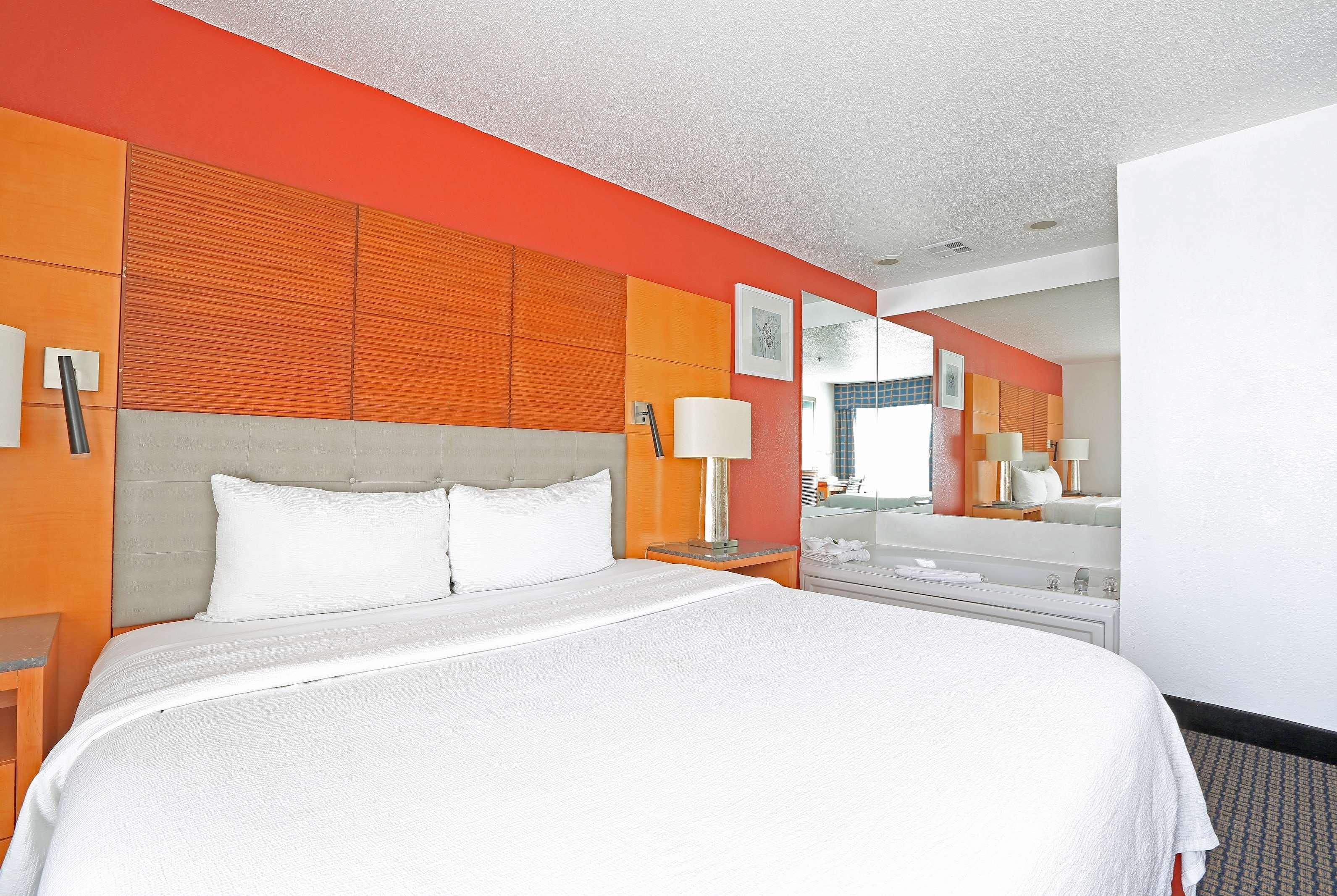 Days Inn By Wyndham Calumet Park Εξωτερικό φωτογραφία