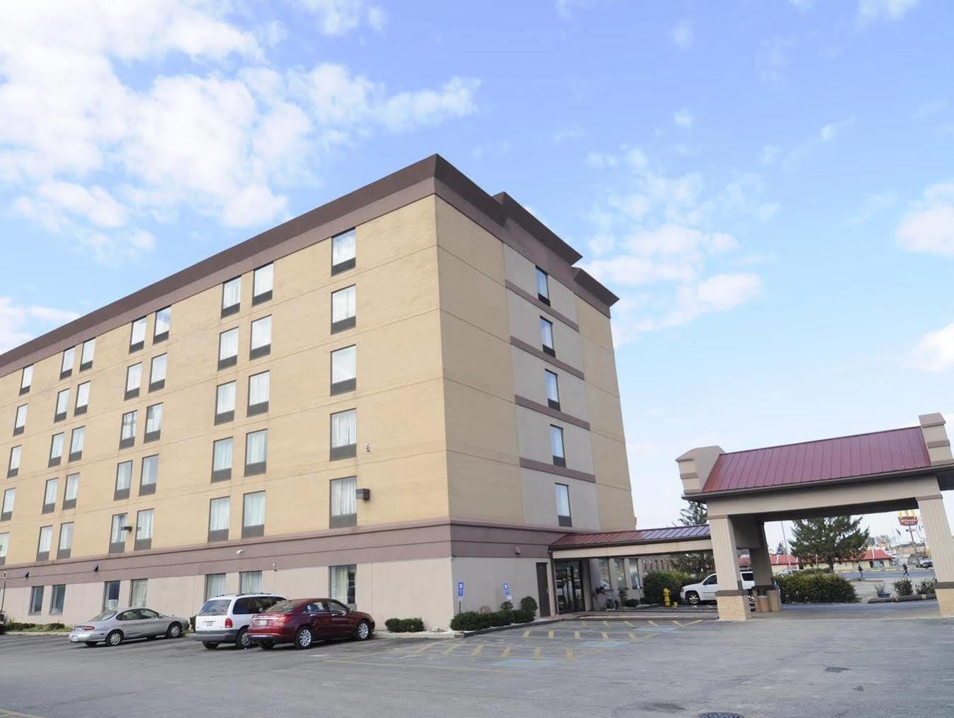 Days Inn By Wyndham Calumet Park Εξωτερικό φωτογραφία