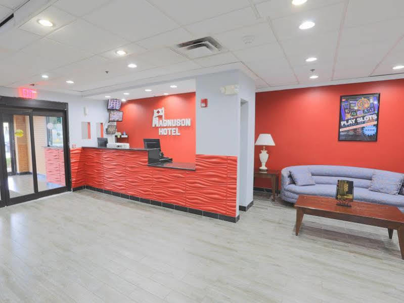 Days Inn By Wyndham Calumet Park Εξωτερικό φωτογραφία